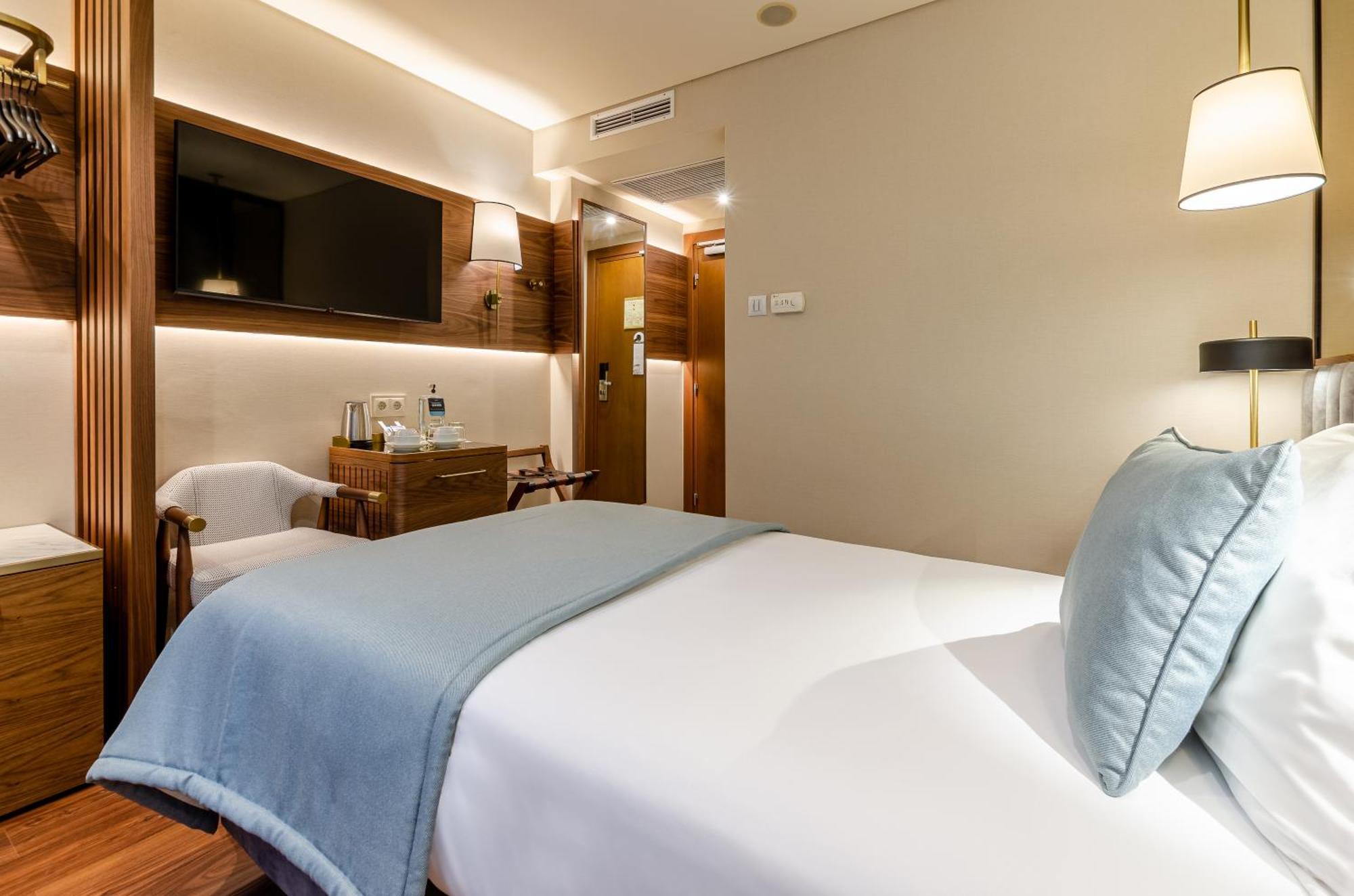 Turim Av. Liberdade Hotel Lisbon Bagian luar foto